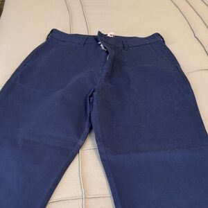 Women’s Vineyard Vines pants!